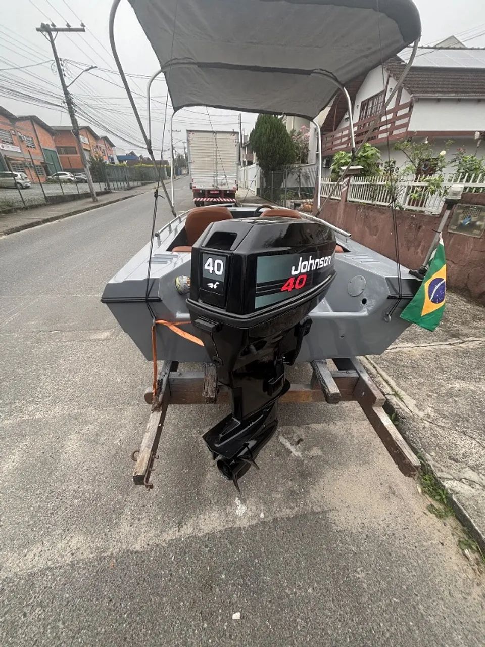 Vendo lancha recém reformada  - Foto 5