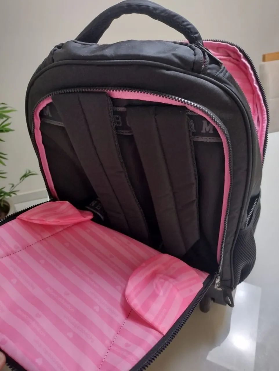 Mochila Carrinho E Costas Preta Rebecca Bonbon - Foto 2