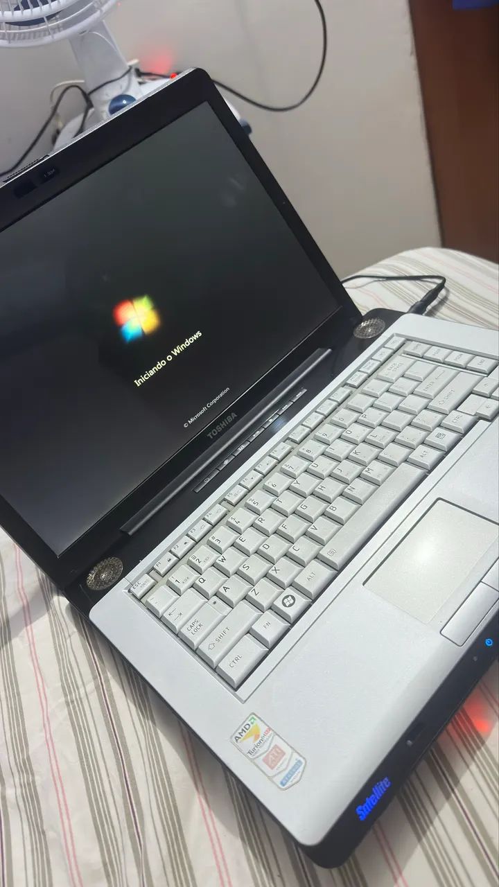 Notebook Toshiba Satellite Conservado + Windows 7 - Funcionando