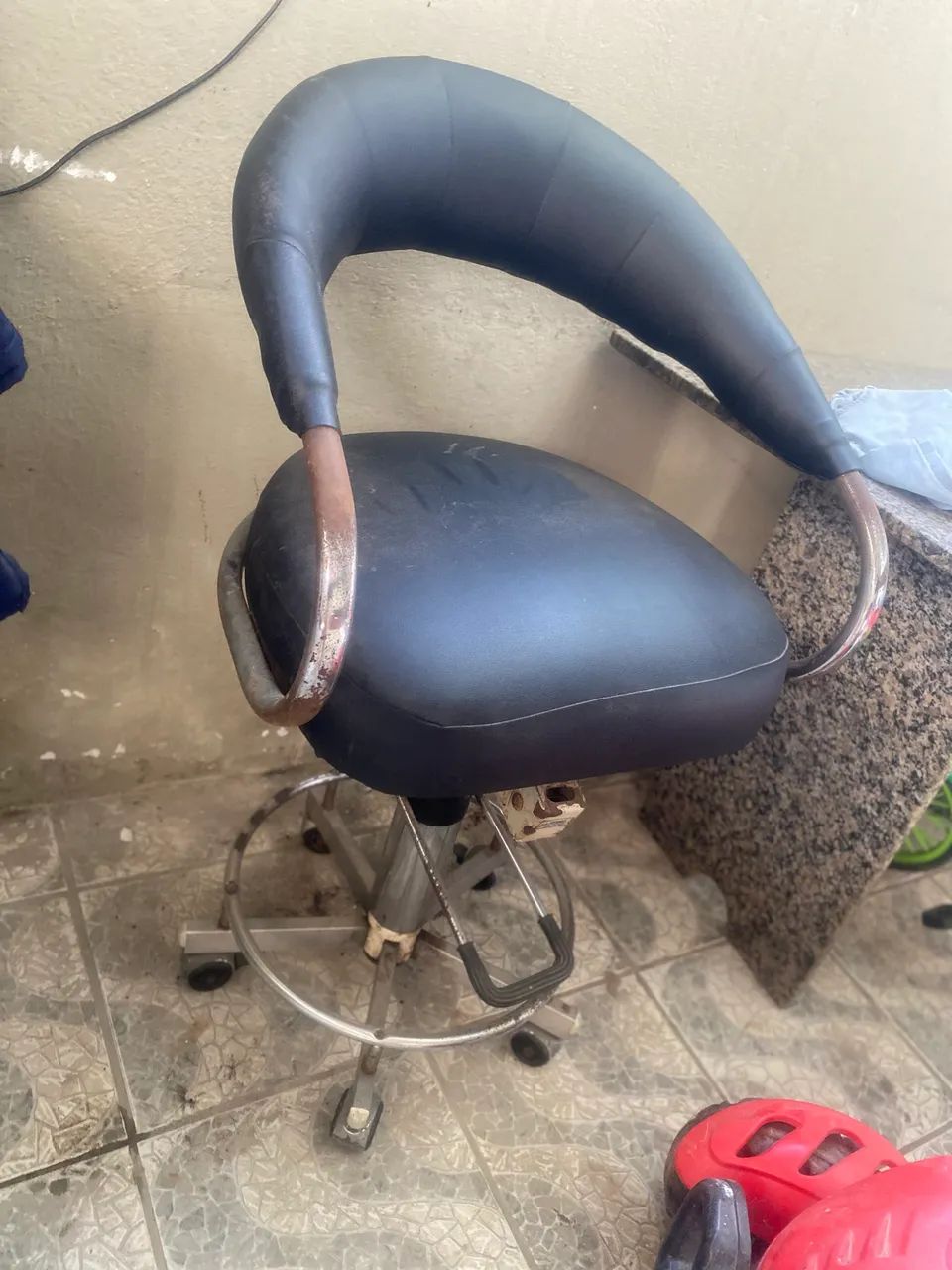 Cadeira de salão pra vender / pra colocar preço  - Foto 4