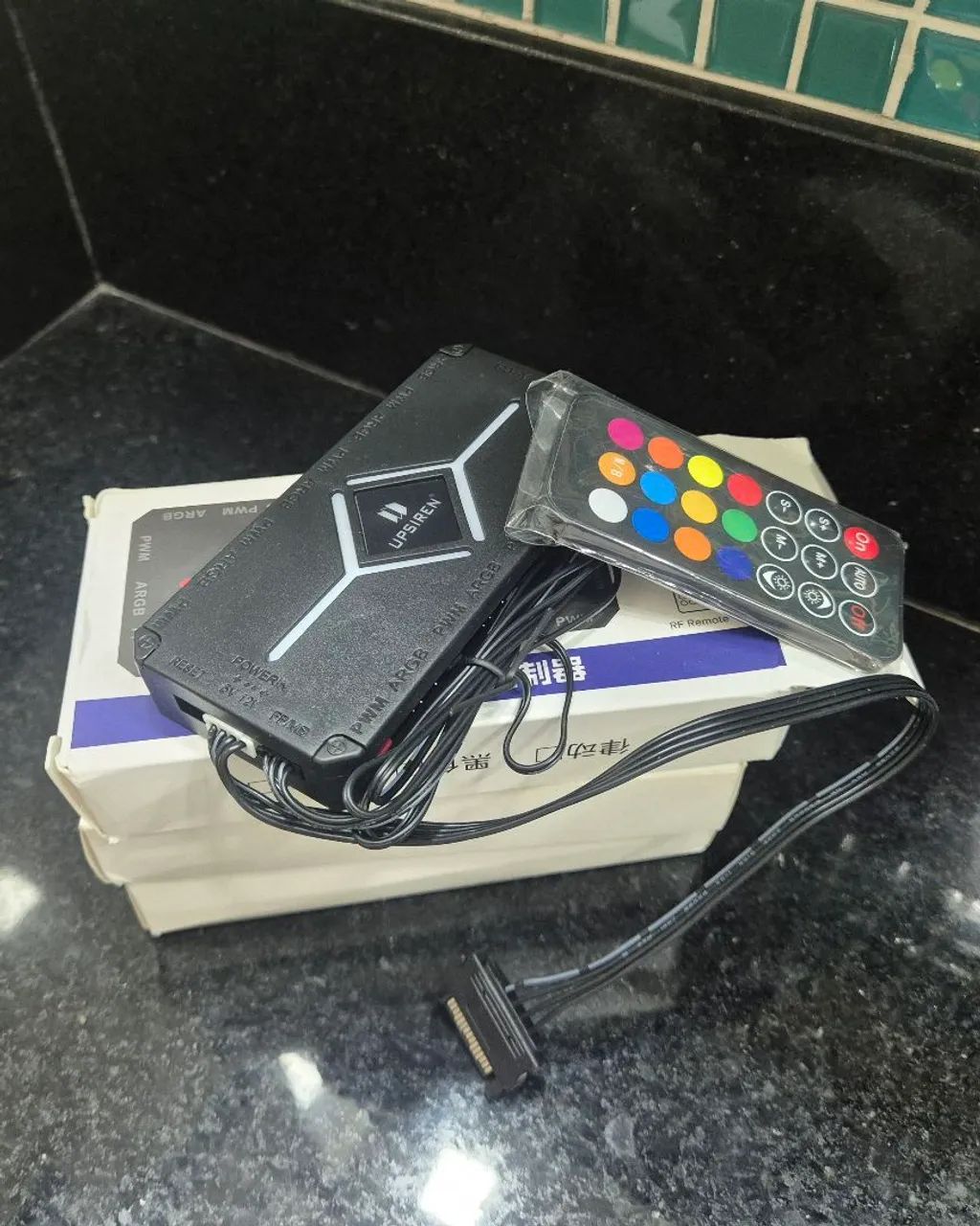 Controladora ARGB e PWM com Controle Remoto para Fans e Fitas de LED - Foto 3