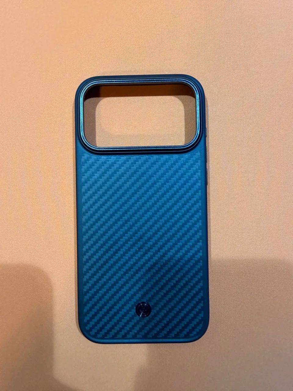 Capa Spigen Enzo Aramid iPhone 17/18 Pro Max - Foto 3