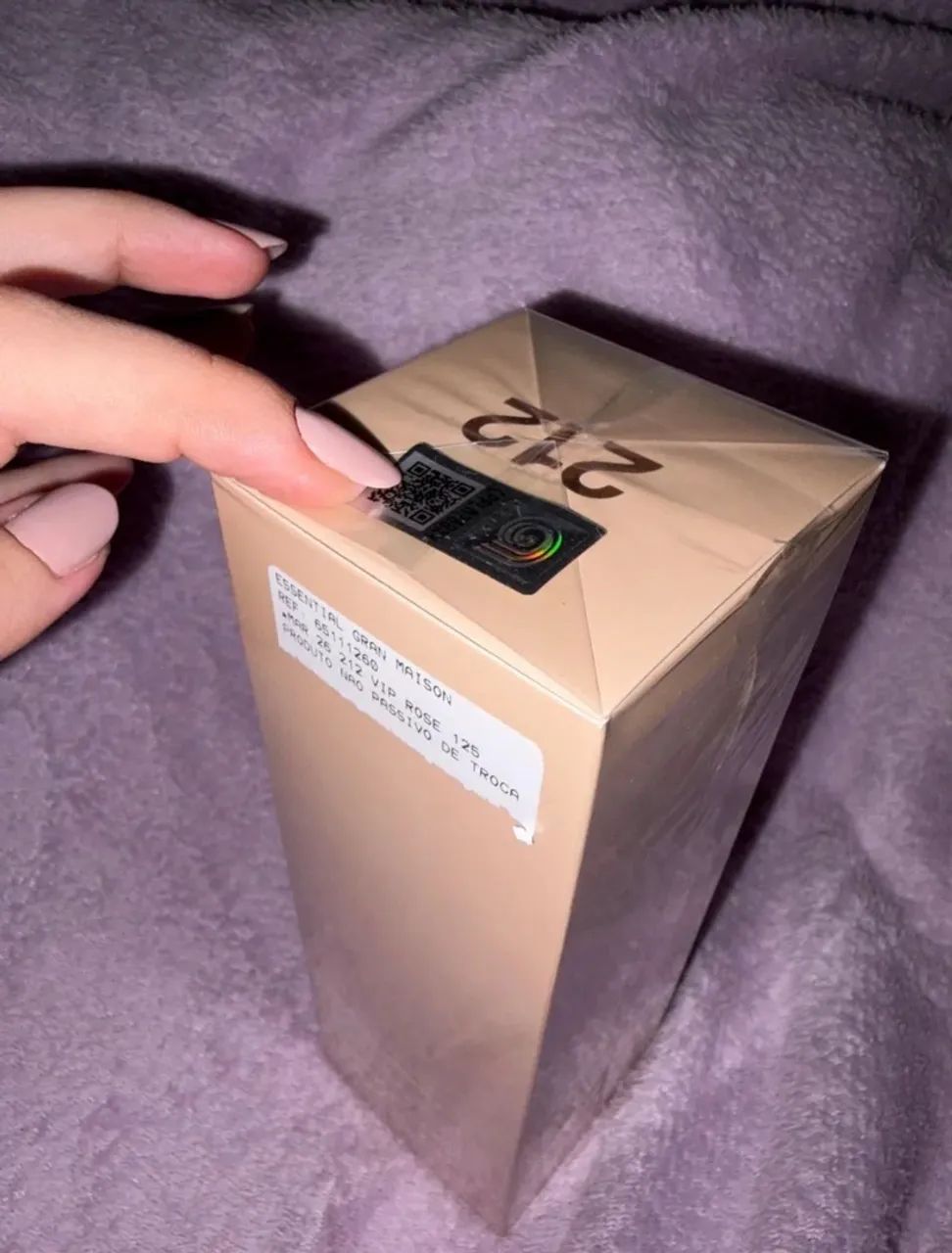 212 VIP ROSÉ PERFUME  - Foto 3