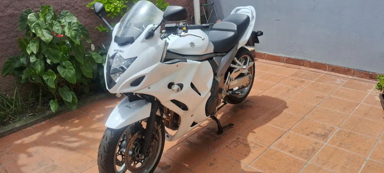 GSX  1250 FA - Foto 2