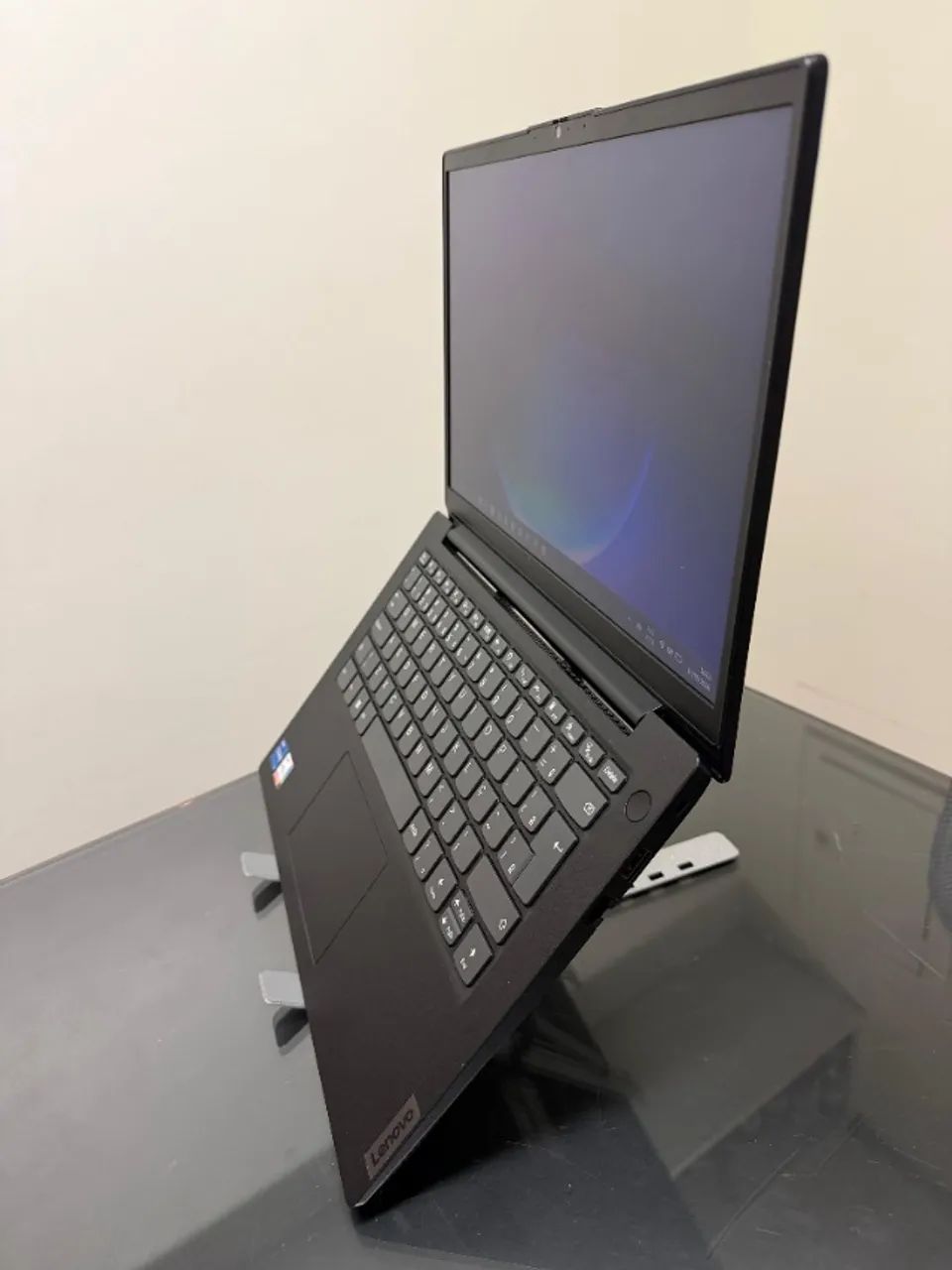 Notebook Lenovo V15 - i7-12°Gen - 16GB Ram - SSD 512GB Nvme -14 Polegadas -Tela FULL HD - Foto 3