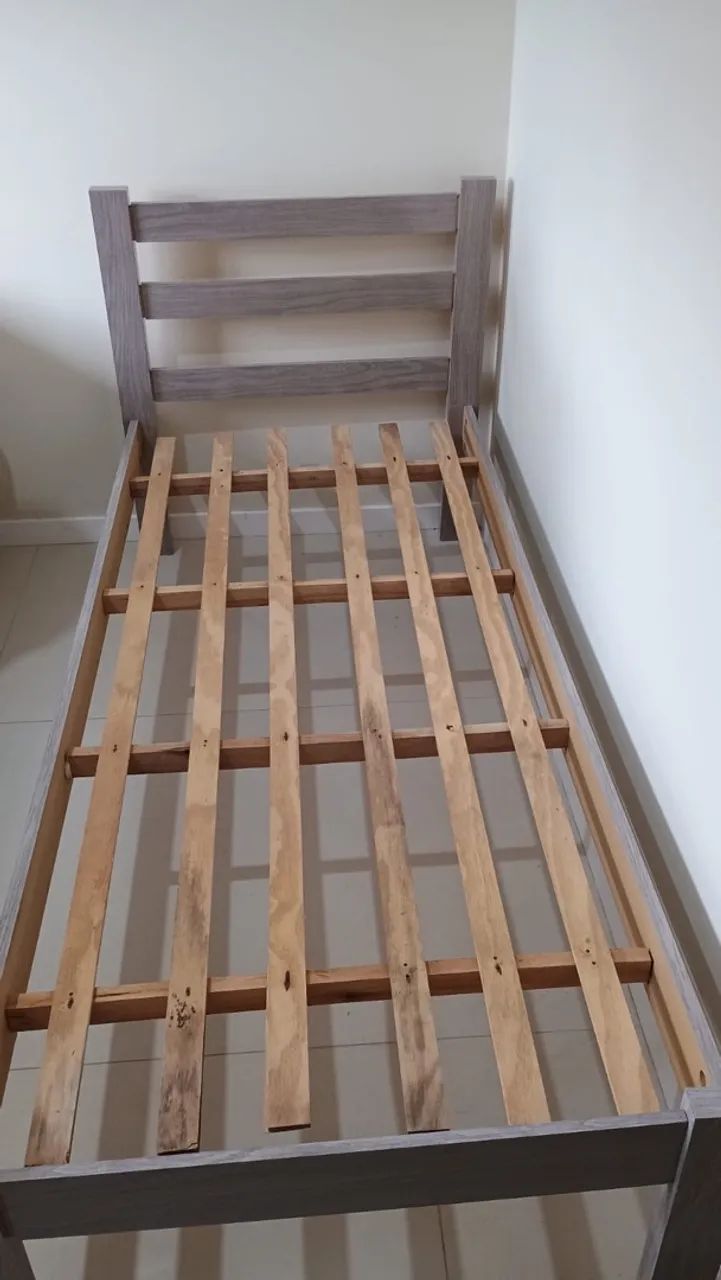 DOAÇÃO - cama de solteiro