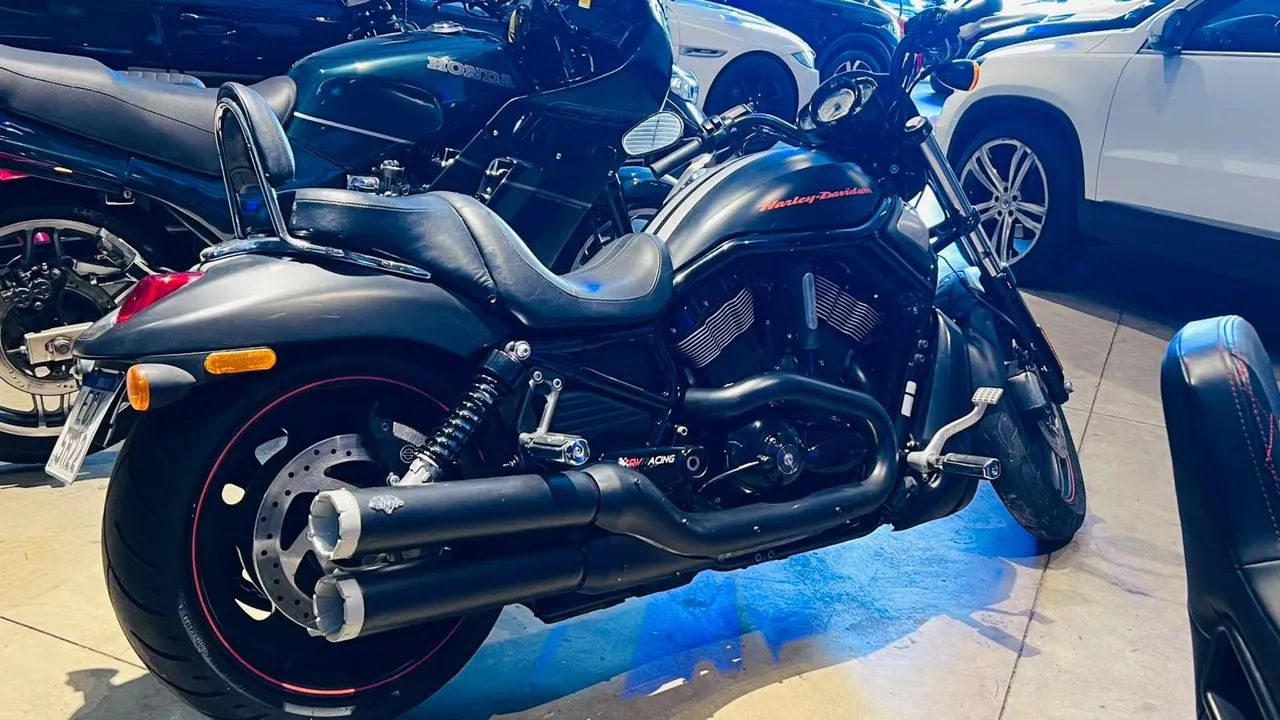 HARLEY-DAVIDSON V-ROD  - Foto 4