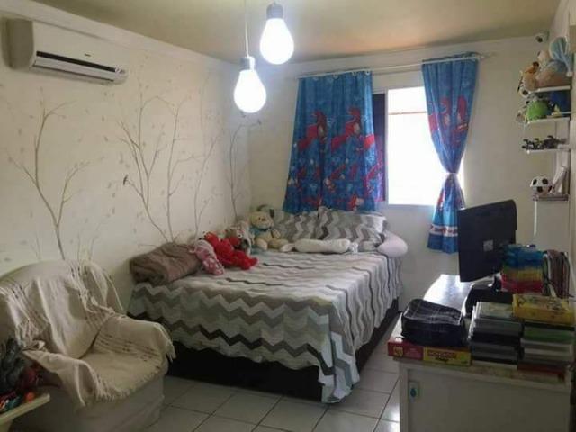 Vendo Ótima Casa de Condomínio em uma excelente localização - Foto 3