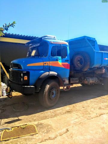 Mercedes 2213 caçamba - Foto 4