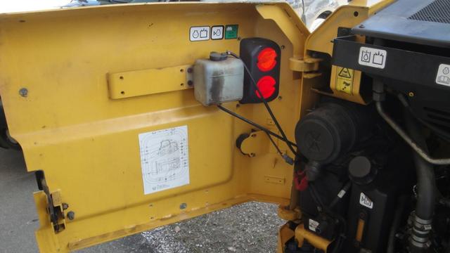 Minicarregadeira Volvo MC-70C - 2012 - Foto 5