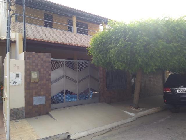 Casa Condomínio Paulo VI - venda