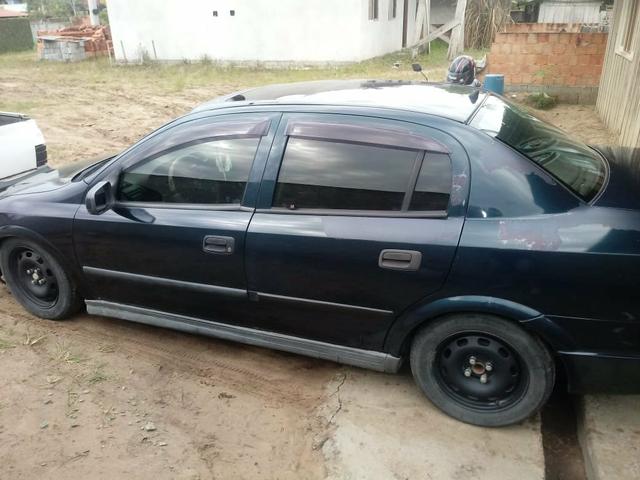 Vendo astra ano 2000 8valvulas legalizado baixo doc em dia e recibo em branco