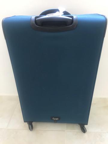 Mala para viagem seminova 4 rodas giratórias - Foto 4