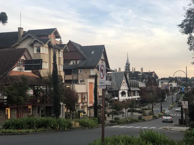 Procuro Pousada Para Arrendar em Gramado - RS