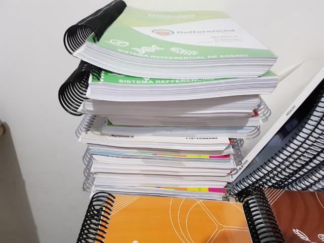 Vendo/Troco 45 apostilas ENEM, Concursos - Foto 5