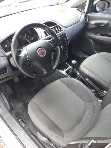 Fiat Punto Attractive 1.4 8V 2015 IMPECÁVEL! - Foto 15
