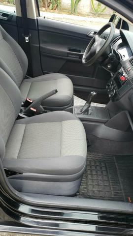VW Polo sedan 1.6 - Foto 4