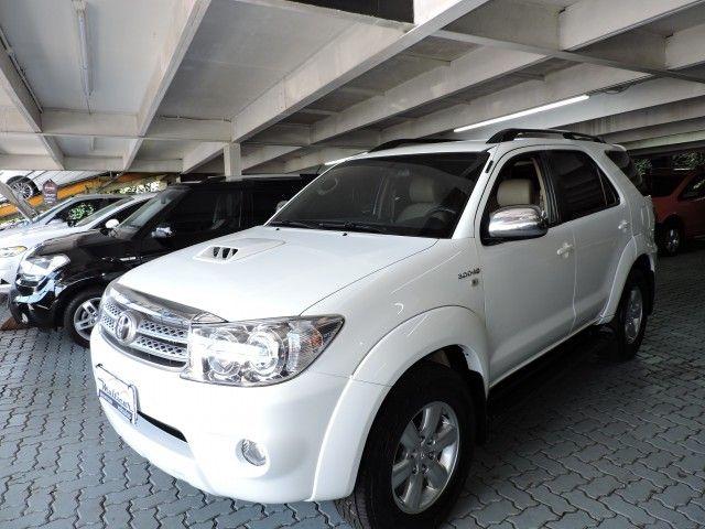 Hilux SW4 SRV D4-D 4x4 3.0 TDI Dies. Aut