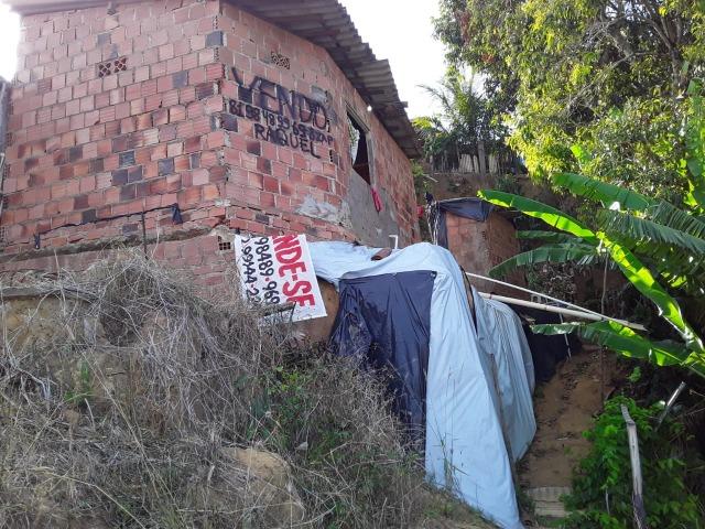 Casa simples vendo ou troco - Foto 2