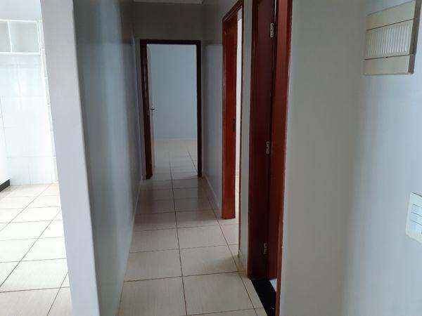 Casa com 3 quartos - Bairro Jardim dos Ipês em Anápolis - Foto 17