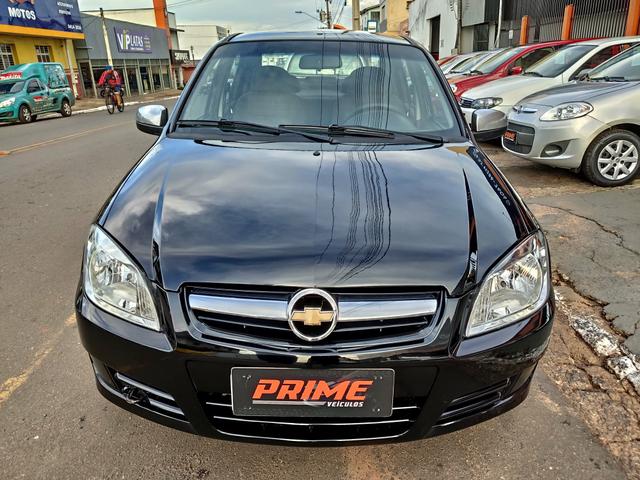 Prisma 1.4 completo 2011 manual super conservado - Foto 3
