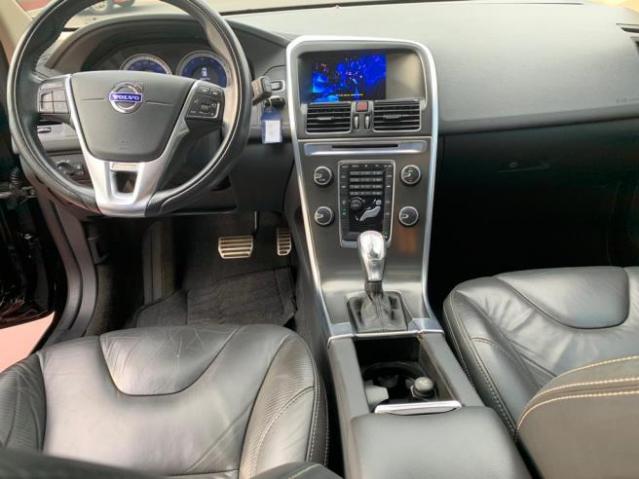 Volvo XC60 2.0 T5 R-Design GASOLINA TIP TRONIC - Foto 6
