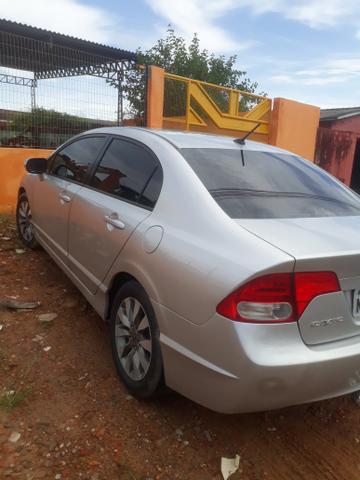 Honda civic vendo ou troco por punto - Foto 2
