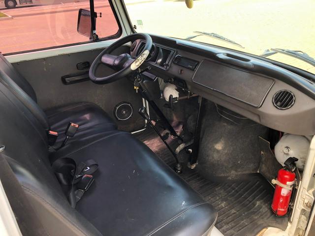 Kombi 1.4 motor fox , envidraçada 2011 - 9 passageiros - Foto 8