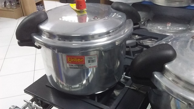 Panela de pressão Eirilar (Eduarda) 