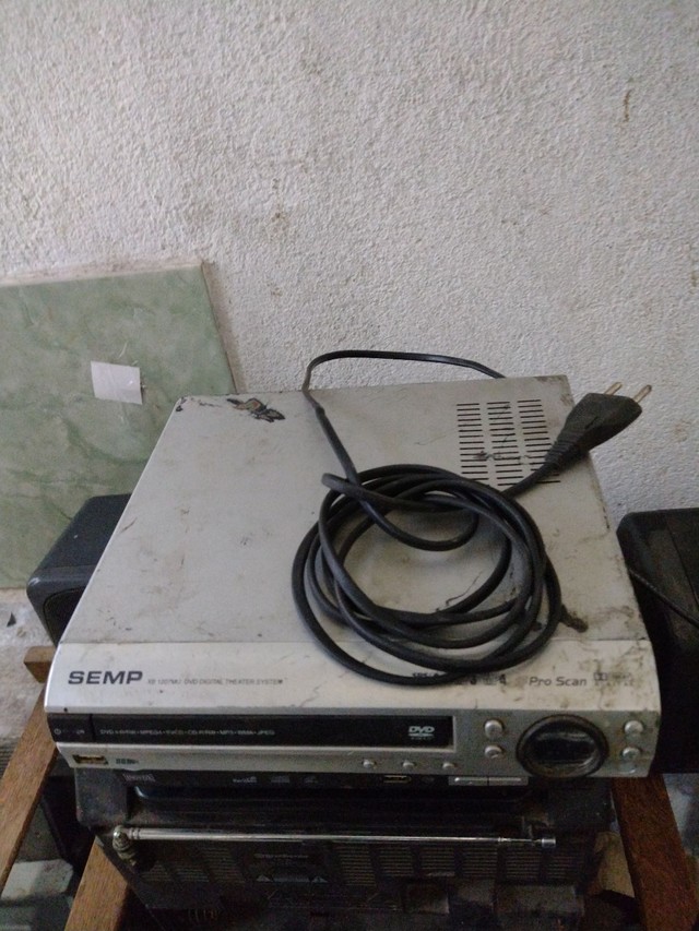 Home theater Semp funcionando perfeitamente
