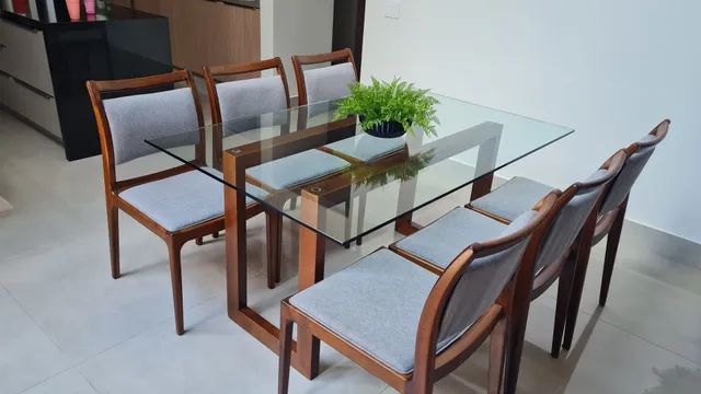 Conjunto Mesa de Jantar Zoe Cinza com Vidro e 8 Cadeiras Amelia