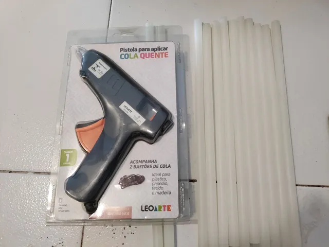 Pistola de cola quente+ bastão