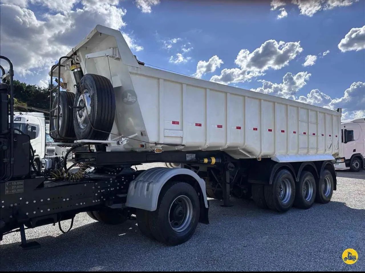 CARRETA BASCULA ROSSETTI<br>2012/2012<br>25M3<br>COM PNEUS