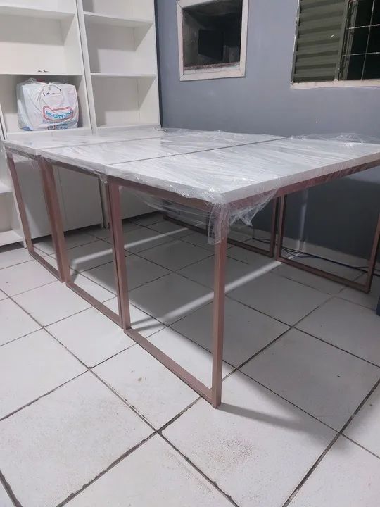Mesa de Jantar Branca com Tampo de Vidro - Foto 2