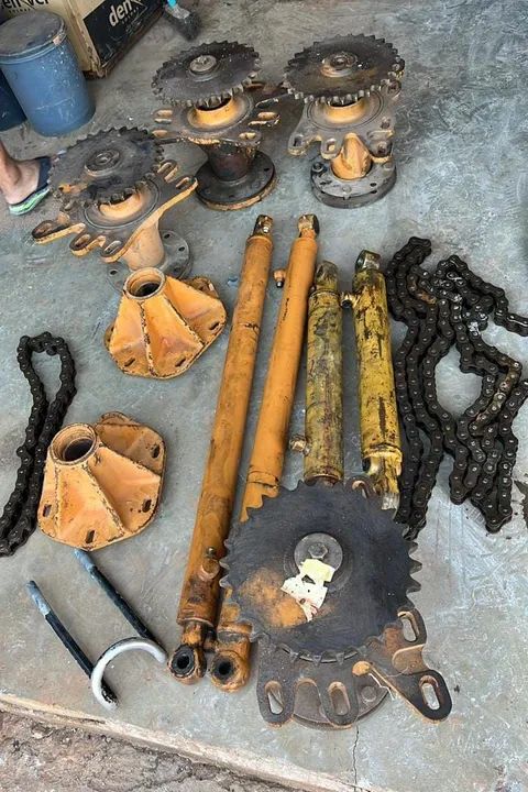 Peças para mini carregadeira Case  - Foto 4