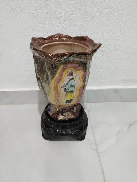 Vaso de cerâmica oriental antigo - Foto 3