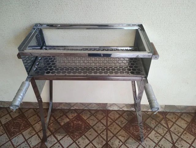 Churrasqueira pés dobrável 2 inox na mega oferta Mês dos Pais 200 reais avista  - Foto 2