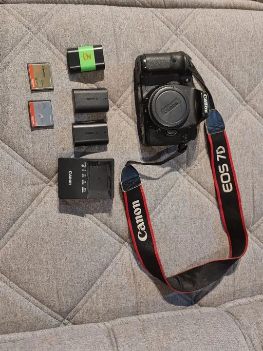 Canon EOS 7D DSLR - Câmera Profissional - Foto 5