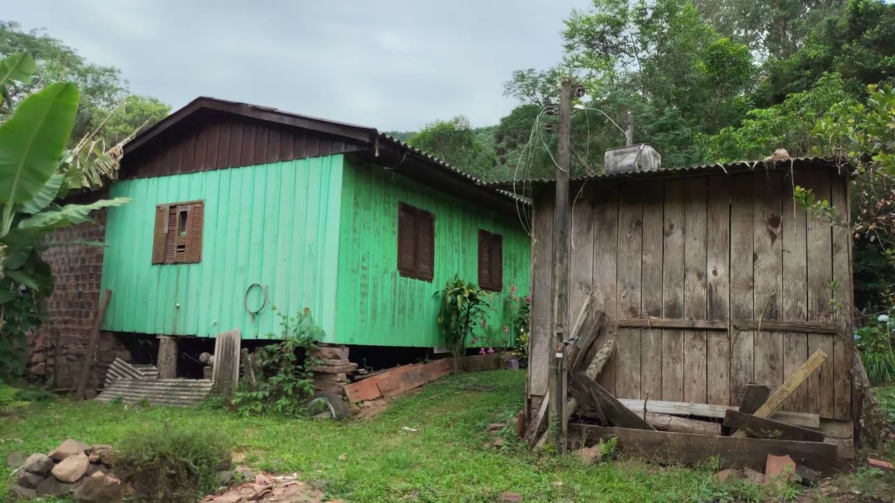 Chácara 98,900,00 avista com Rio e casa  - Foto 2