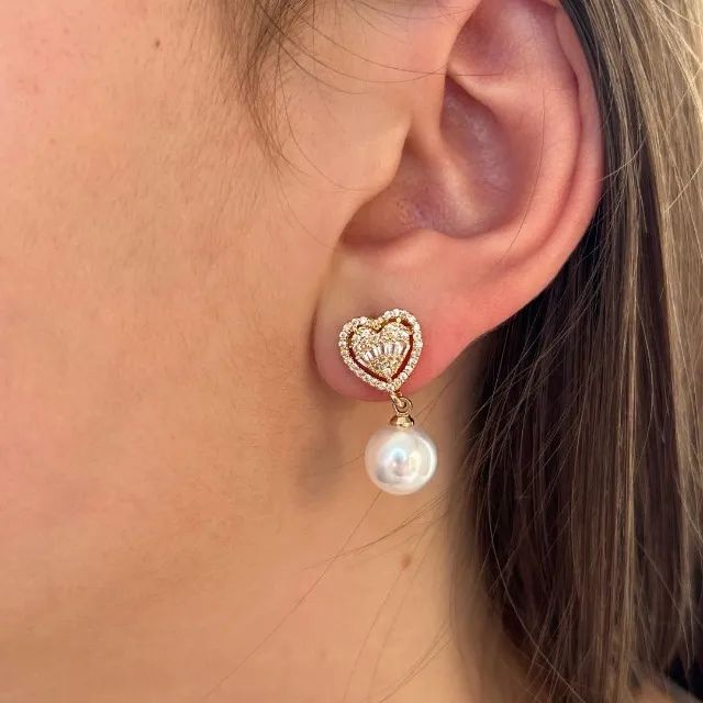 Brinco Coração e Perola Folheado a Ouro  - Foto 2
