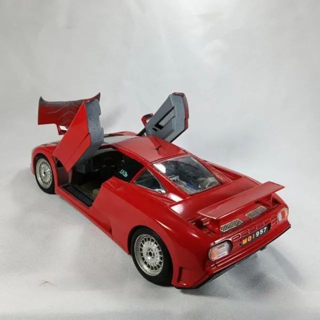 Miniatura Bugatti Eb 110 1991 Bburago 1/18  - Foto 2