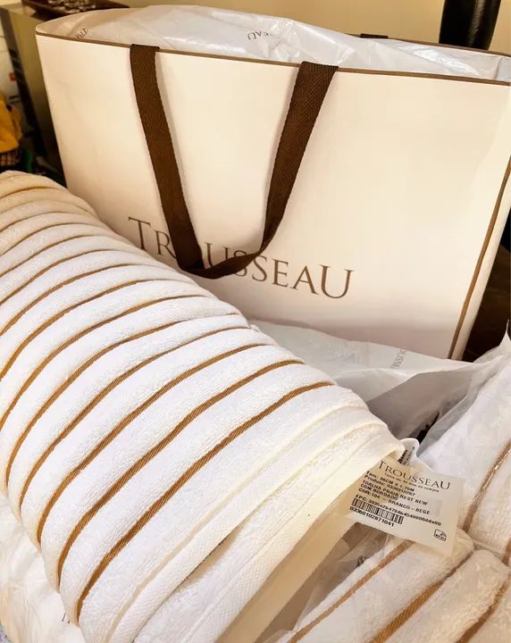 2 Toalha de Banho Trousseau spa AIRBN luxo barato