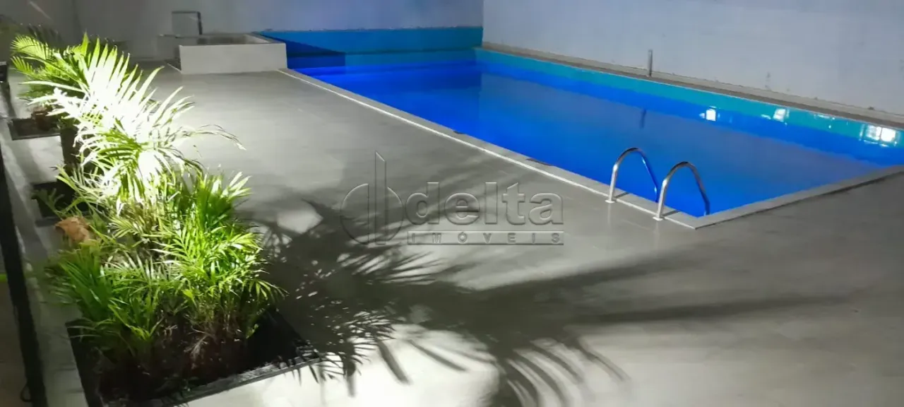 Apartamento disponível para locação no bairro Jardim Ipanema em Uberlândia-MG.