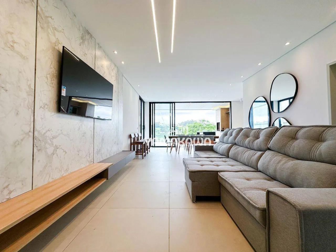 Sobrado com 3 dormitórios à venda, 257 m² por R$ 3.600.000,00 - Mogi das Cruzes - Mogi das