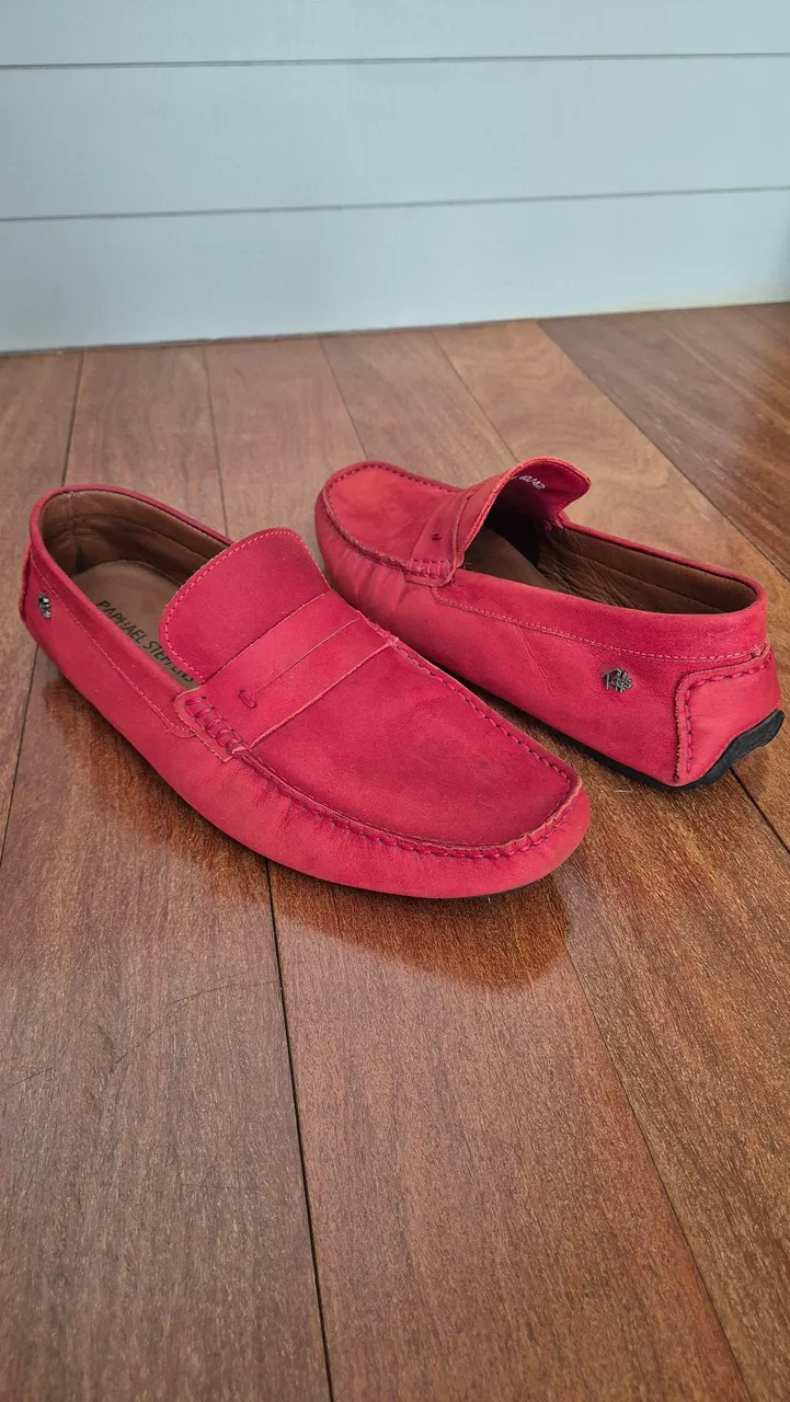 Mocassim Driver de Couro Vermelho Raphael Steffens