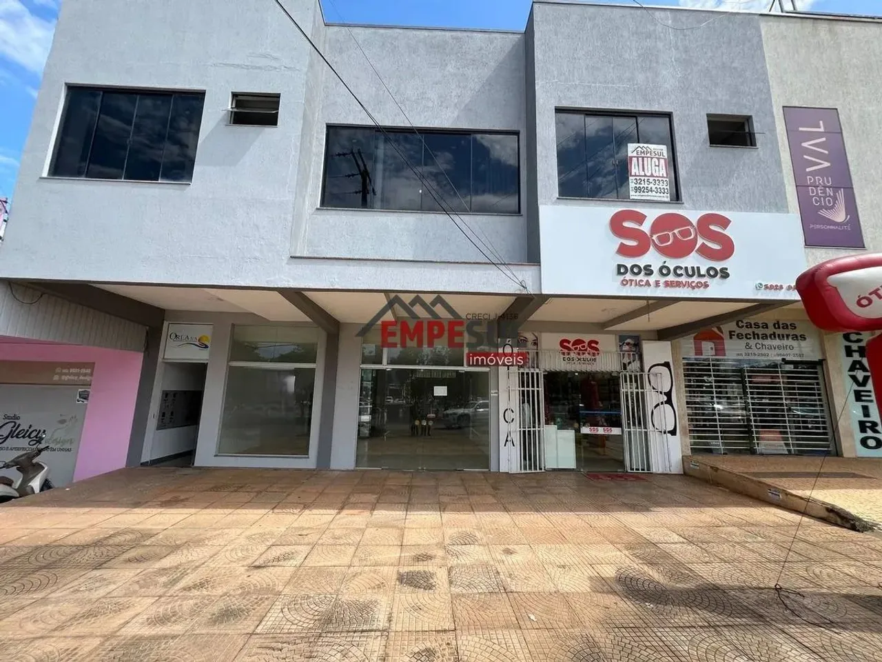 Salas para locação na Av. JK (106 Norte)