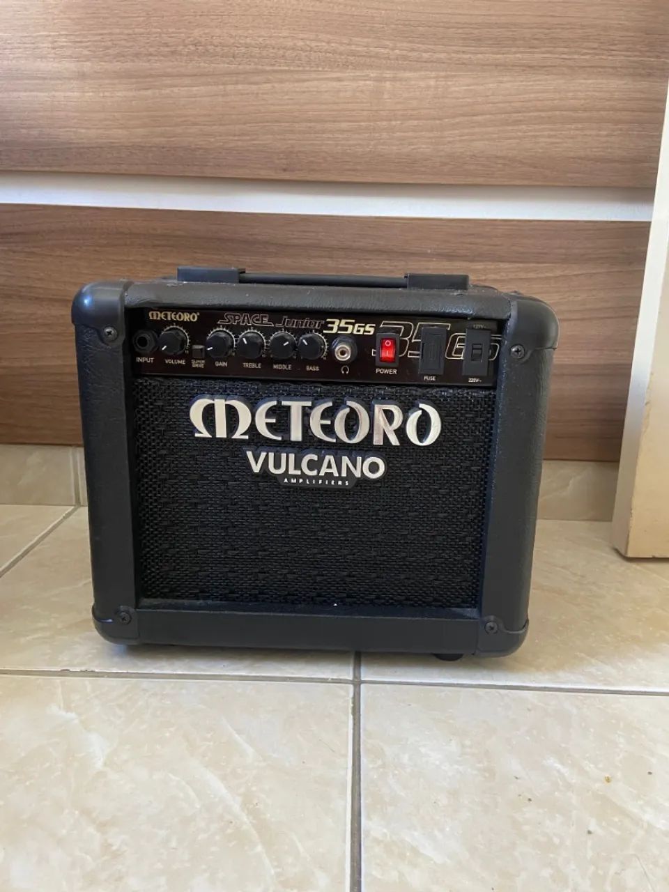Amplificador Meteoro Vulcano Space Junior 3565