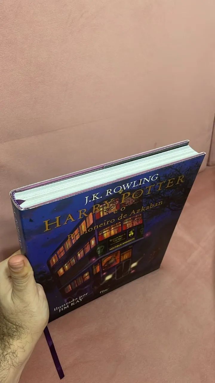Harry Potter e o Prisioneiro de Azkaban - Edição Ilustrada (Capa Dura) - Foto 2