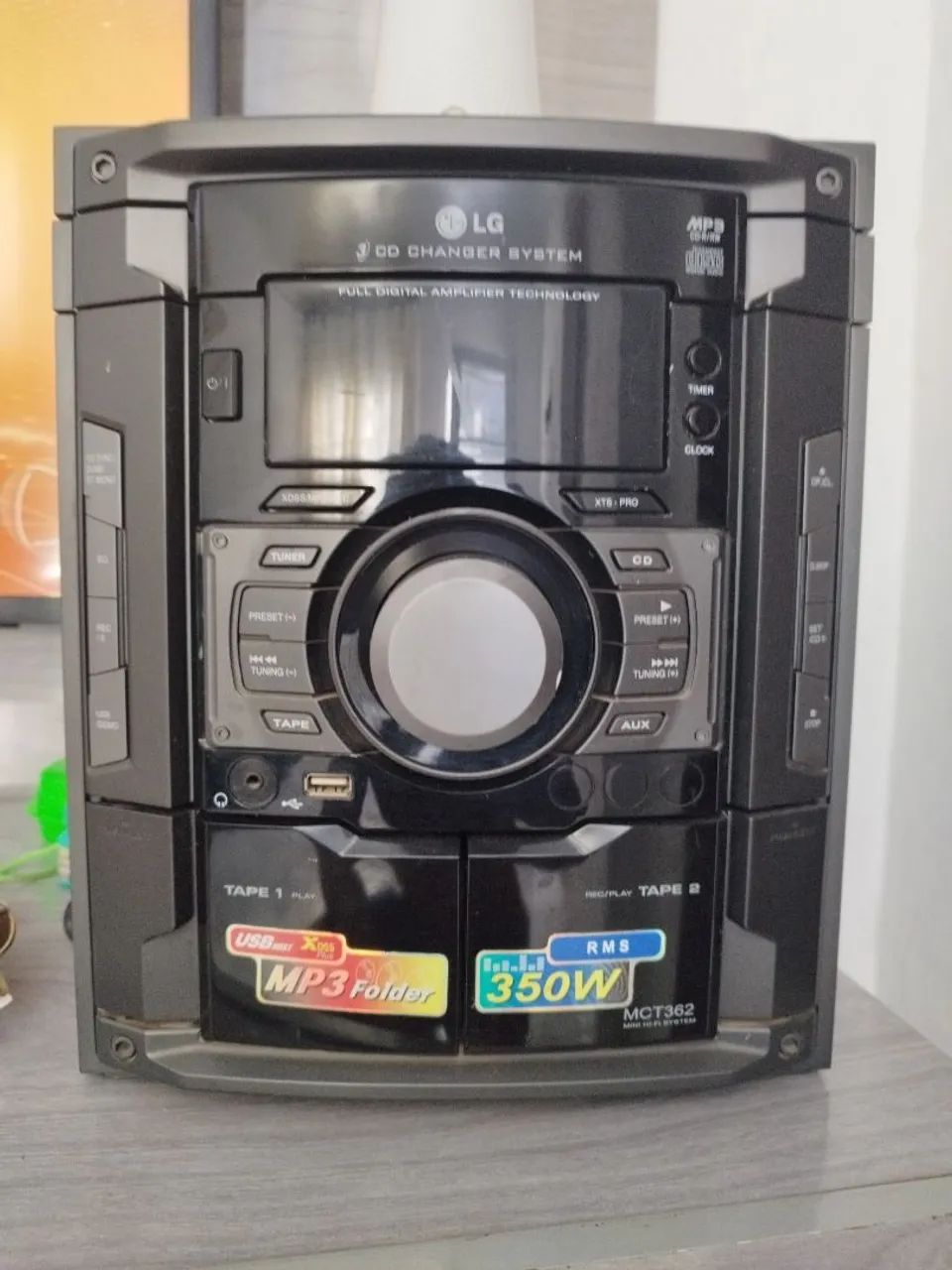 Som LG com CD Player, MP3 ,USB, modelo MCT362 com 3 caixas uma e sub, 350W