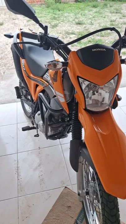 Vendo Bros extra nova de garagem, 2025 tudo pago só no ponto de transferência!